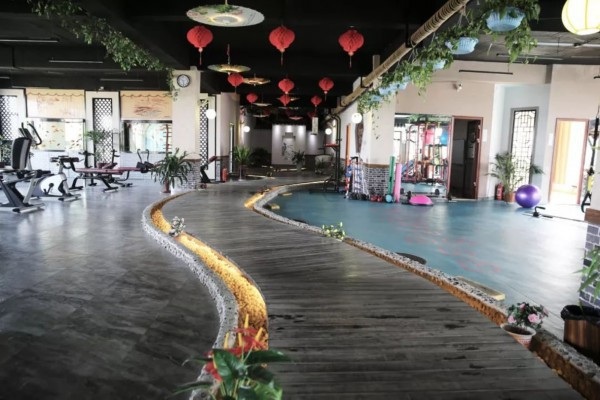 深圳湾夜生活养生休闲攻略(深圳湾夜店)